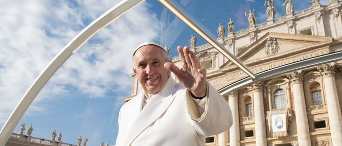 Papa: "Non va bene trascurare il prossimo"