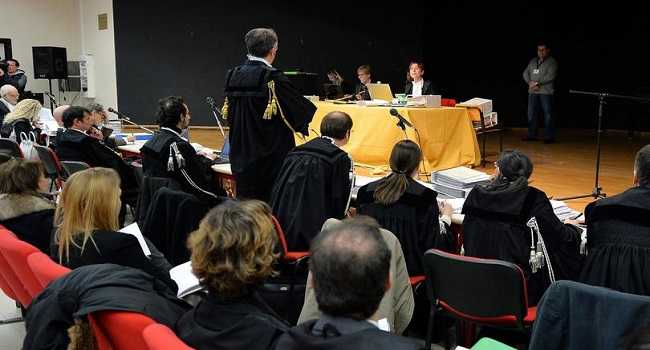 Processo Olivetti: il giudice riesamina 12 casi di morte per amianto