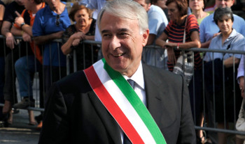 Pisapia alla Loggia dei Mercanti di Milano: "Ora e sempre Resistenza"