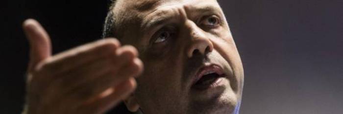 Migranti, ministro Alfano: "Ok accordo Ue-Turchia, fare lo stesso con la Libia"