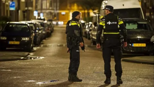 Amsterdam, aeroporto evacuato per allarme bomba: riaperto dopo 4 ore di stop