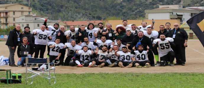 Football Americano: Gli Highlanders Catanzaro conquistano nel derby la qualificazione ai playoff
