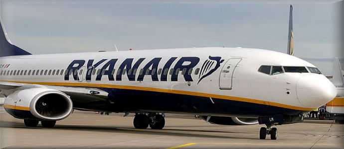 Trasporti: Ryanair, 108 voli cancellati per sciopero controllori