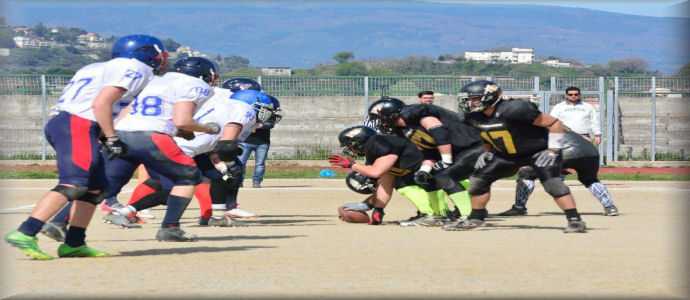 Football Americano: Highlanders Catanzaro - Achei Crotone "Derby decisivo"