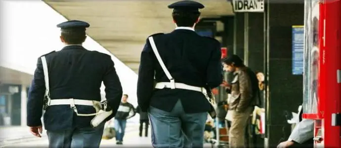 Agente Polfer, salva un viaggiatore che manifestava intenti suicidi