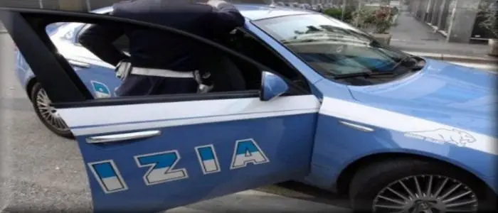 Matera, foto di rapinatore su Fb: così la polizia incastra il 27enne