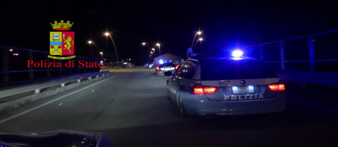 'Ndrangheta: "blitz" piu' di 100 uomini della Polizia nei quartieri di Reggio Calabria