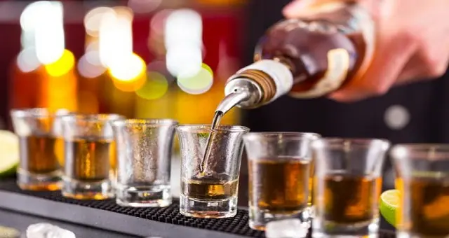 Allarme 'Binge Drinking', il nuovo sballo dei giovani