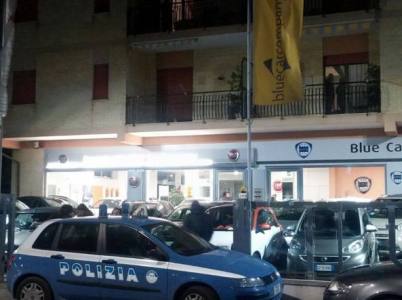 Latina, anziano trovato morto in casa: forse una rapina finita male