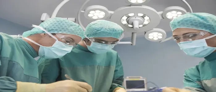 Roma, Policlinico Gemelli: asportato tumore al seno di 15 kg