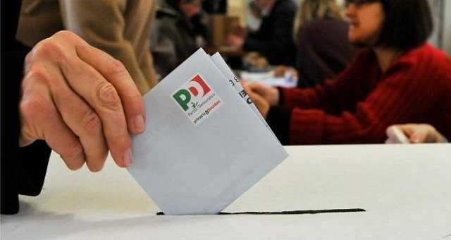 Primarie Pd a Napoli: soldi per far votare i cittadini