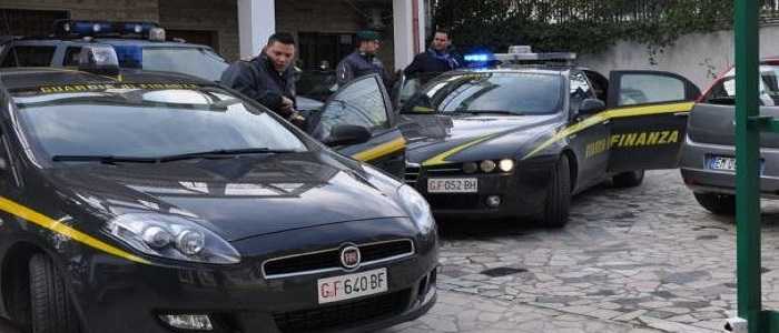 Bari, estorsioni: 11 arresti nel clan Parisi
