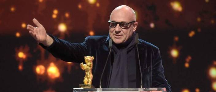 Gianfranco Rosi infiamma Berlino, "Fuocoammare" vince l'Orso d'oro