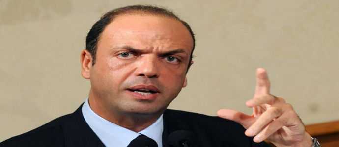 'Ndrangheta: Ministro dell'Interno Alfano "finira' in ginocchio, lo Stato non molla"