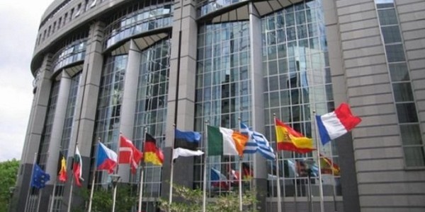 Emergenza profughi, ok dell'Italia ai 3 miliardi per la Turchia