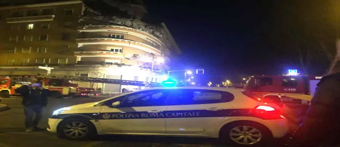 Roma - crollo palazzo chiusura al traffico di lungotevere flaminio, ecco indicazioni stradali [Foto]