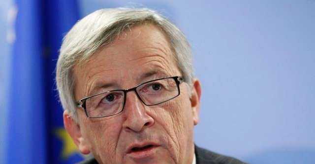 Juncker: "Oggi rischia Schengen, domani l'euro. L'Unione Europea è minacciata alla base"