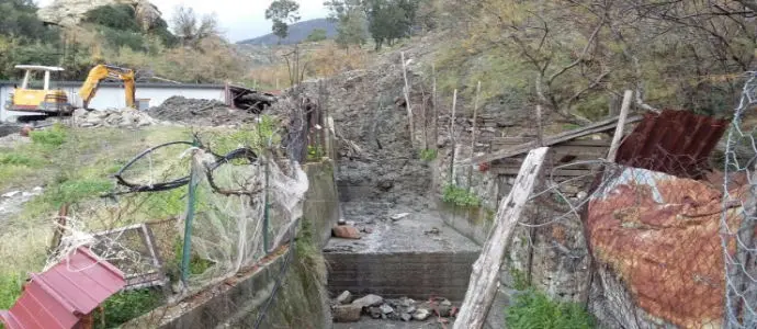 Frana sule case a Platì, intervento della Protezione Civile regionale