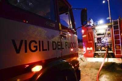 Incendio in appartamento a Roma, un morto