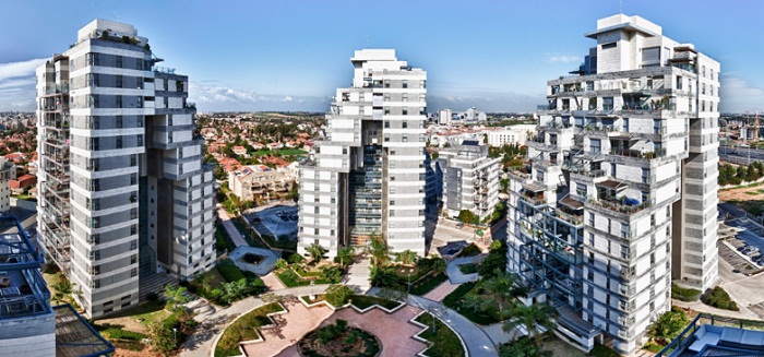 Israele: palestinese accoltella tre israeliani