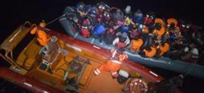 Migranti, Commissione Ue apre procedura infrazione contro l'Italia su mancata registrazione