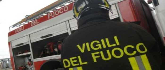 Serra Riccò, esplosione in una palazzina: due anziani ustionati
