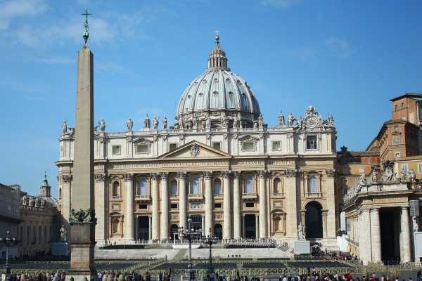 Si apre il Giubileo della misericordia: zona Vaticano blindatissima