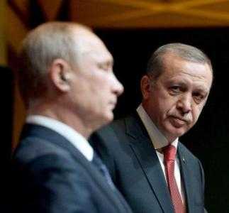 Tensione Turchia-Russia, Ankara accusa: «Marinaio con lanciarazzi nel Bosforo, è una provocazione»