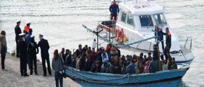 Ancora sbarchi di migranti a Reggio Calabria, sospetti casi di malaria