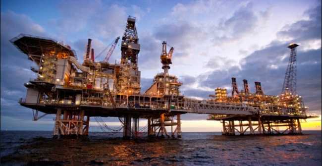 Rogo su piattaforma petrolifera nel Mar Caspio: 32 vittime