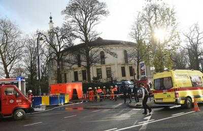 Bruxelles: buste con polvere sospetta, evacuata moschea. Blitz antiterrorismo, chiusa un'autostrada