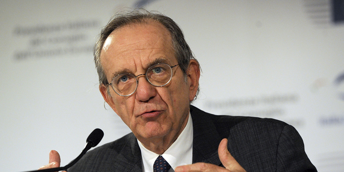 Padoan, l'Italia "non chiede troppo"