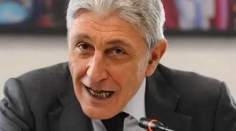 Amministrative, il Pd blocca Bassolino: "Candidature vietate agli ex sindaci"