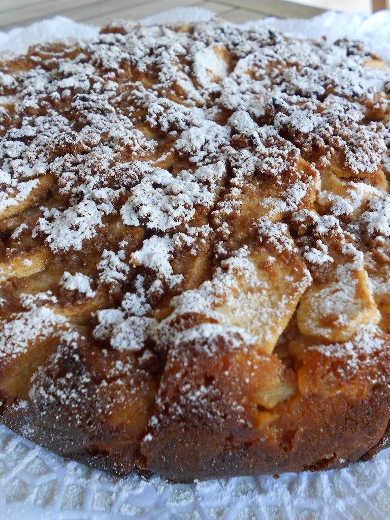 Torta di mele e amaretti