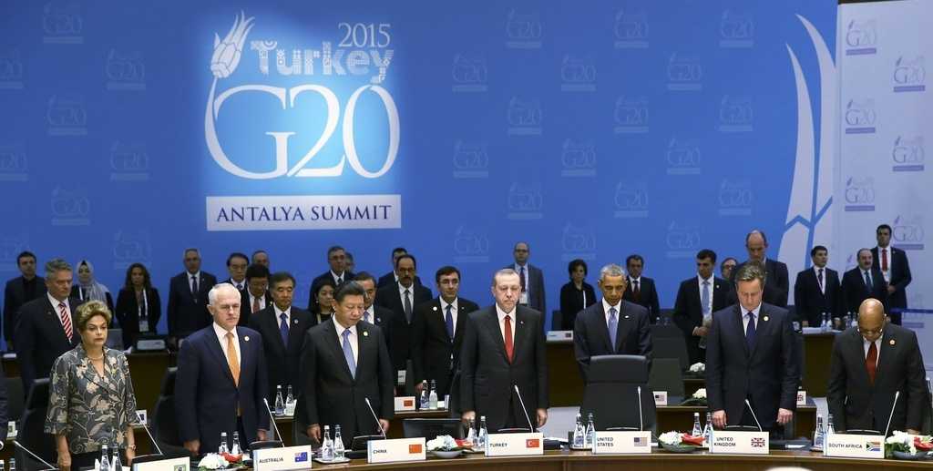 Obama: "Isis è il volto del diavolo". G20 sulle stragi di Parigi: "Inaccettabile affronto all'umanit