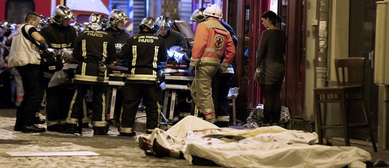 Attentati a Parigi, sette sparatorie e tre esplosioni: 132 morti e 532 feriti [DIRETTA VIDEO]