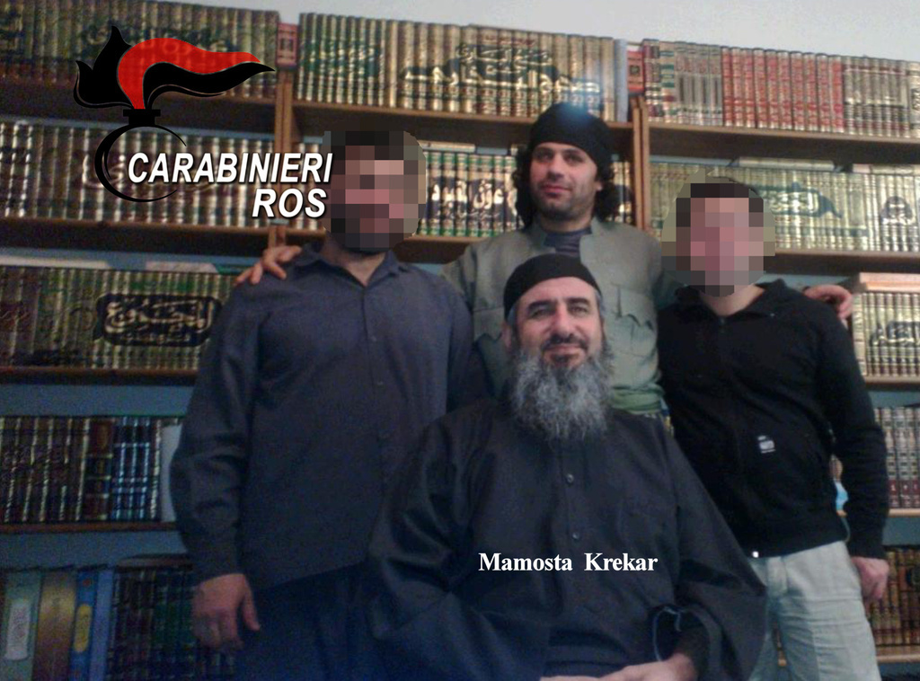 Blitz anti-terrorismo in Europa. Sgominata cellula di 17 jihadisti, pianificava attentati in Italia