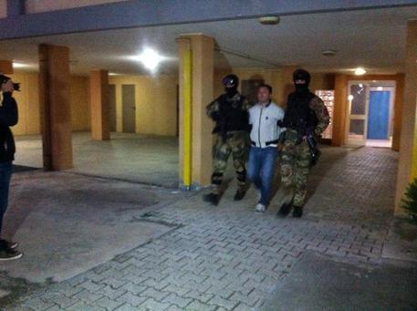 Traffico di droga, maxi blitz a Cagliari, 12 arresti