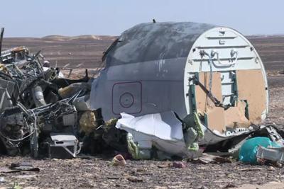 Aereo caduto in Sinai si è spaccato in volo, si fa strada ipotesi atto terroristico