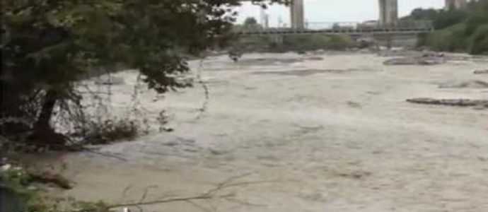 Maltempo: Taurianova, auto travolta da torrente, disperso un uomo