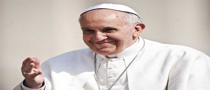 Papa Francesco difende le lavoratrici "Troppe donne licenziate perchè incinte"