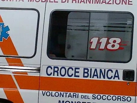 Incidenti lavoro: crolla solaio a Trebisacce (Cs), morto operaio