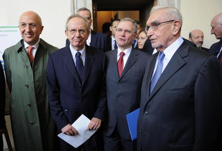 Visco: "Crescita dell'Italia nel 2015 può sfiorare l'1%, meglio delle attese. Bene l'occupazione"