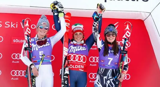 Gigante di Soelden, vittoria di Federica Brignone; le congratulazioni di Rollandin e Marguerettaz