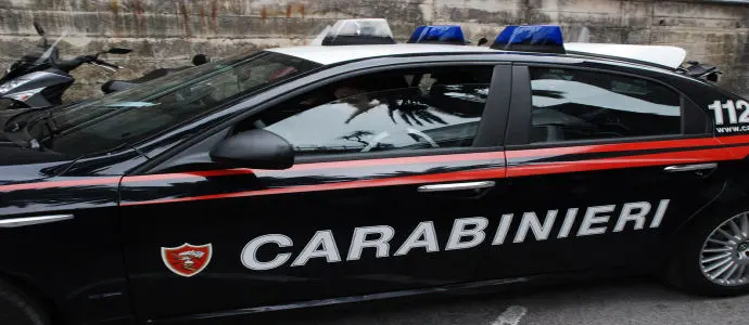 Agguato nel Vibonese: tre feriti a fucilate, anche donna incinta