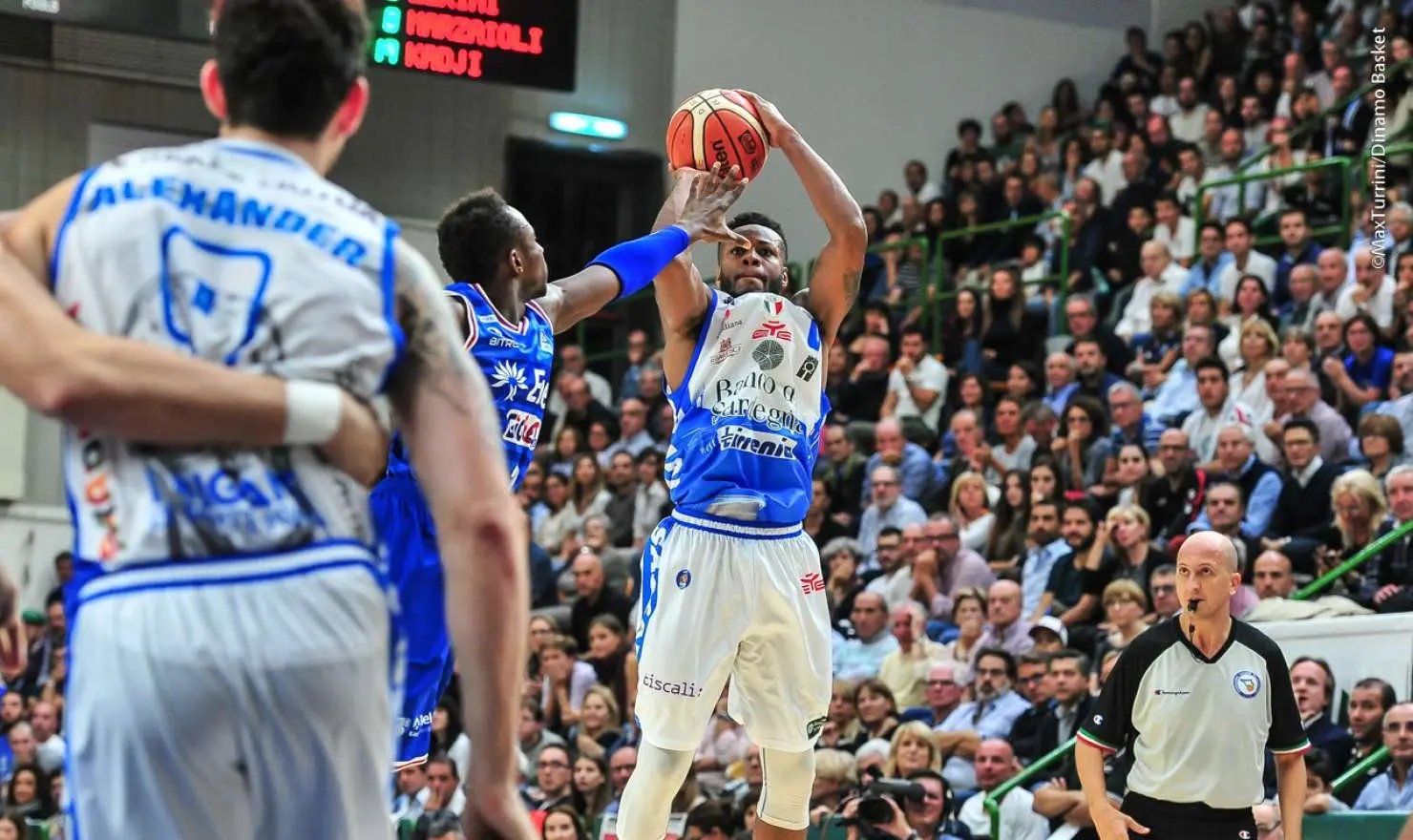 Basket, Dinamo battuta in casa dall'Enel Brindisi