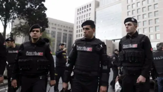 Turchia, una minorenne italiana è stata fermata al confine con la Siria