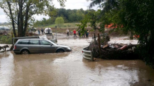 Meteo, maltempo si abbatte sull'Italia: cinque morti
