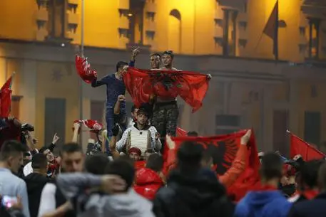 Storica Albania, per prima volta a Europei calcio. Qualificate anche Germania, Polonia e Romania