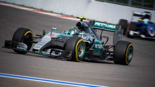 F1, Gran Premio Russia, Rosberg in pole position